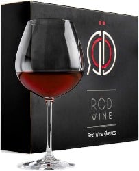 Gifts for Men That Mom Will Love - Set of wine glasses (1)