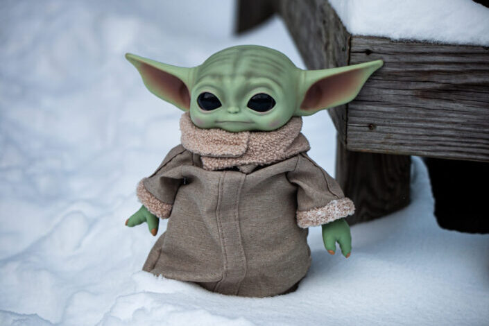 Juguete Bebé Yoda En La Nieve